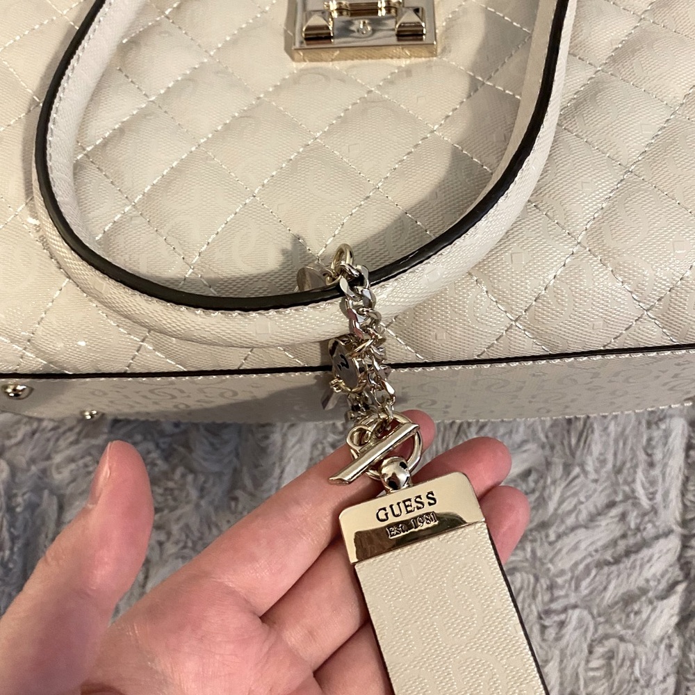 Guess Purse - Picture 3 of 4